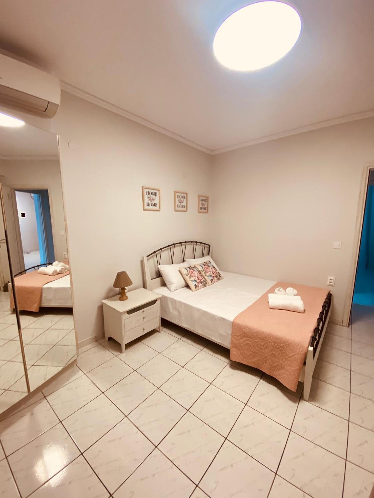 Peramore Apartment Néa Péramos Exteriör bild