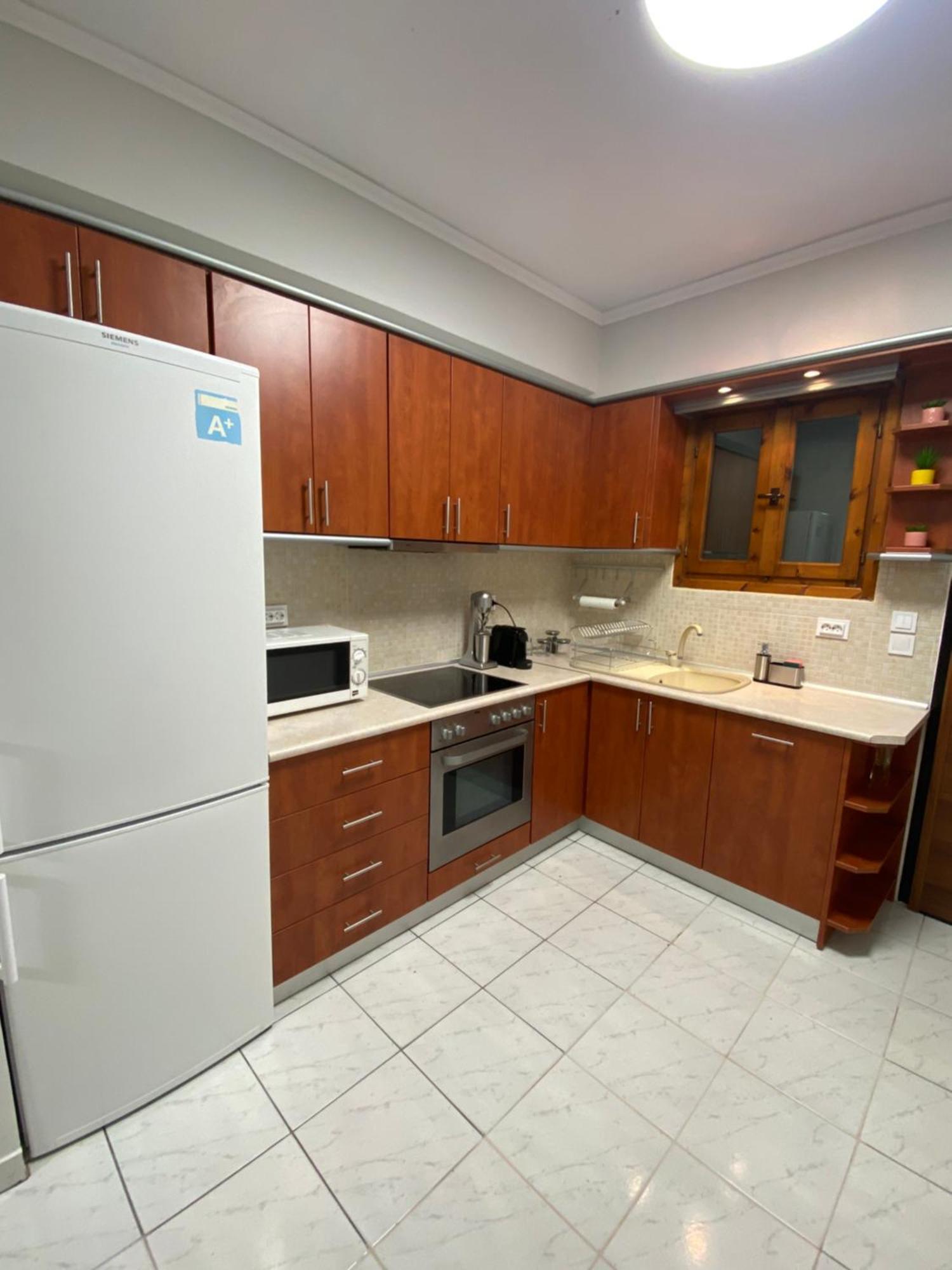 Peramore Apartment Néa Péramos Exteriör bild