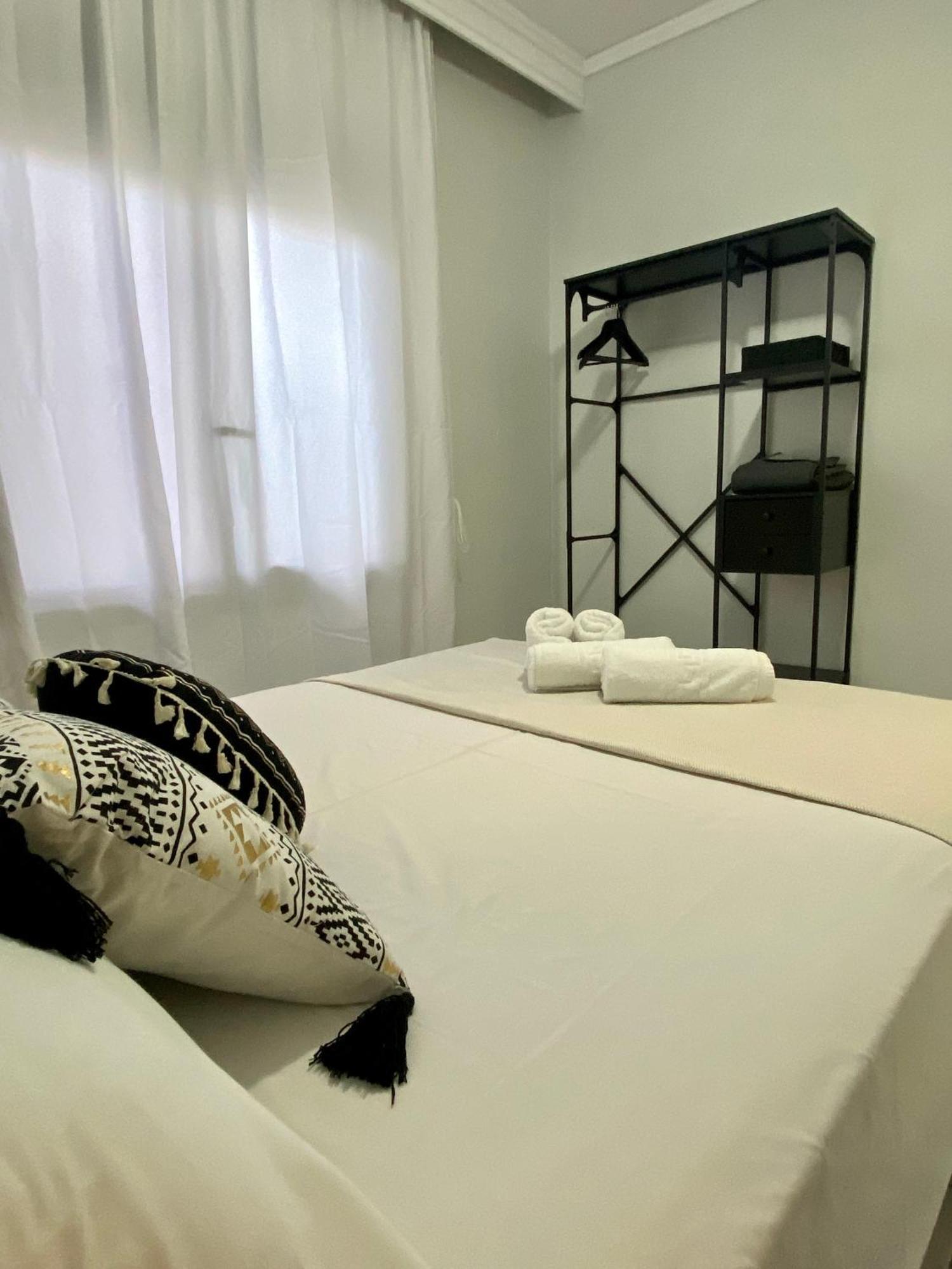 Peramore Apartment Néa Péramos Exteriör bild