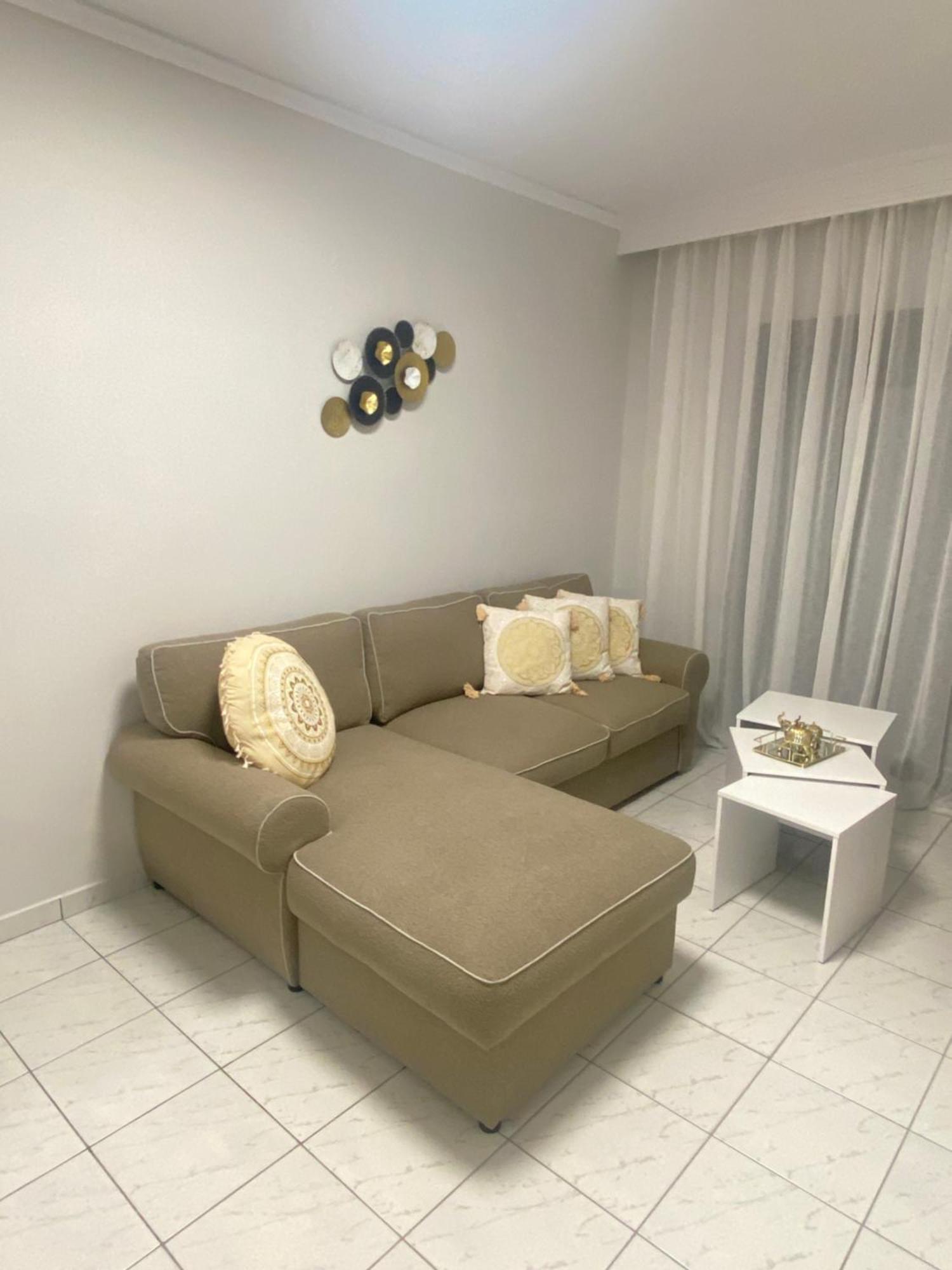 Peramore Apartment Néa Péramos Exteriör bild