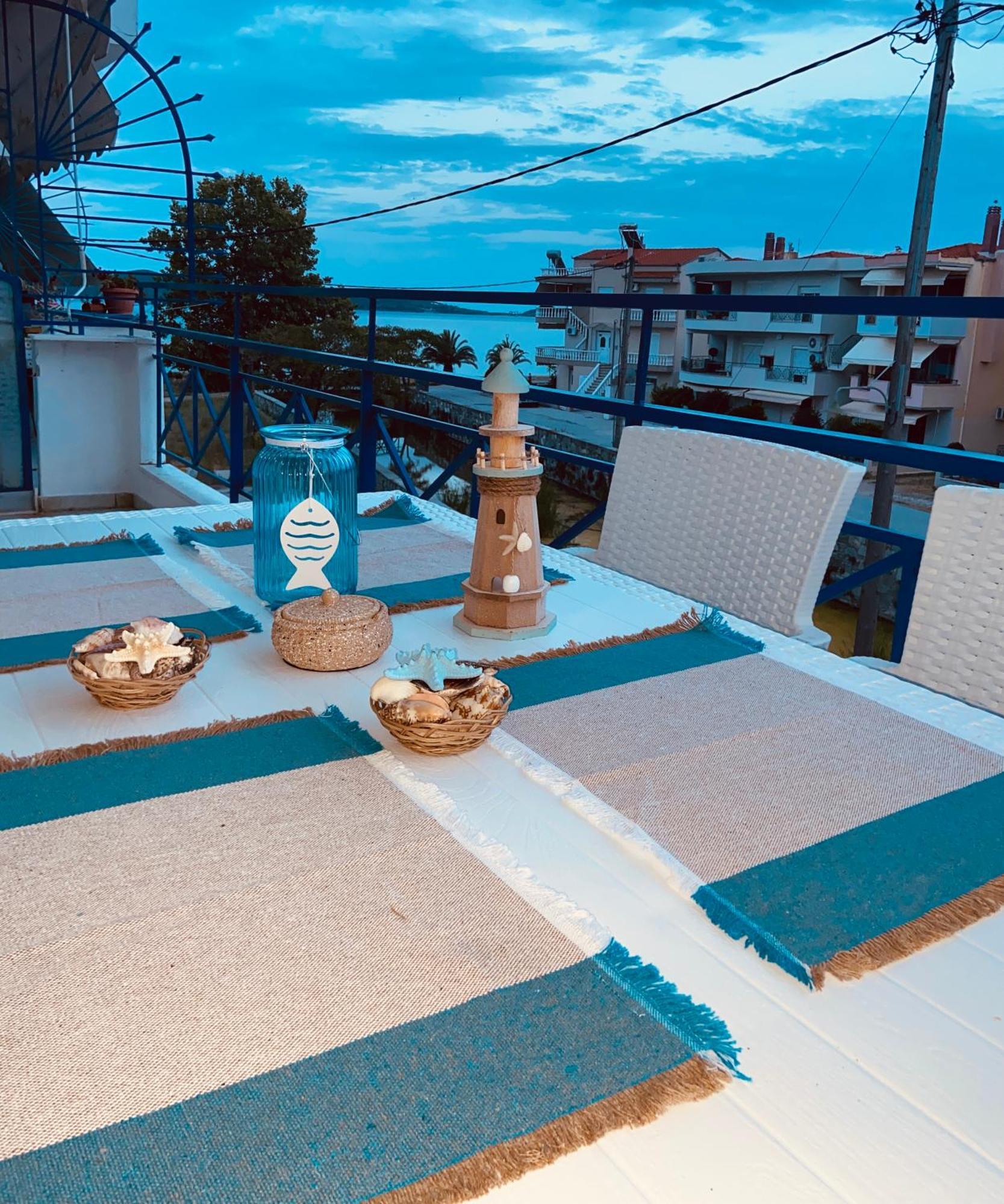 Peramore Apartment Néa Péramos Exteriör bild
